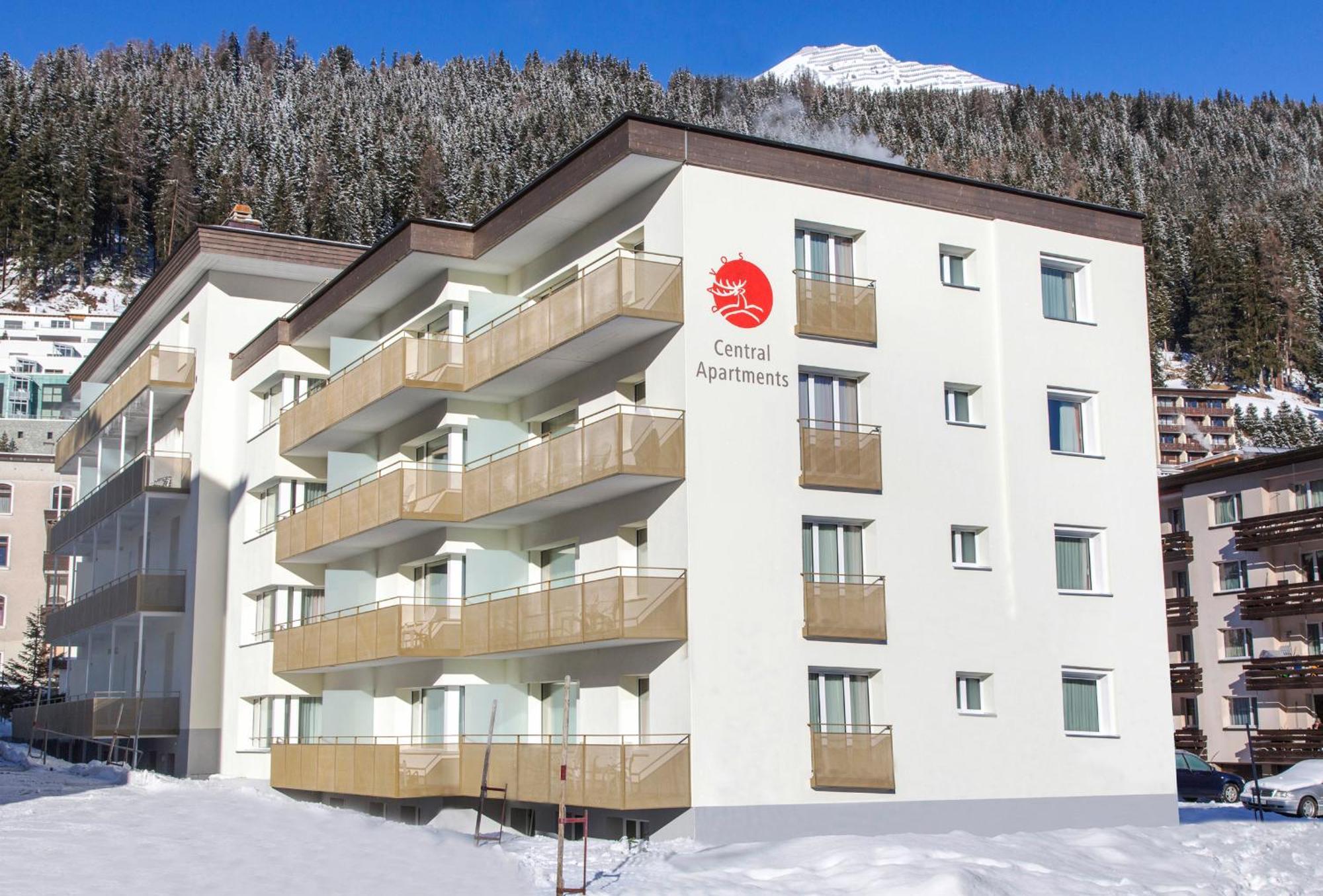 Central Apartments Давос Екстериор снимка