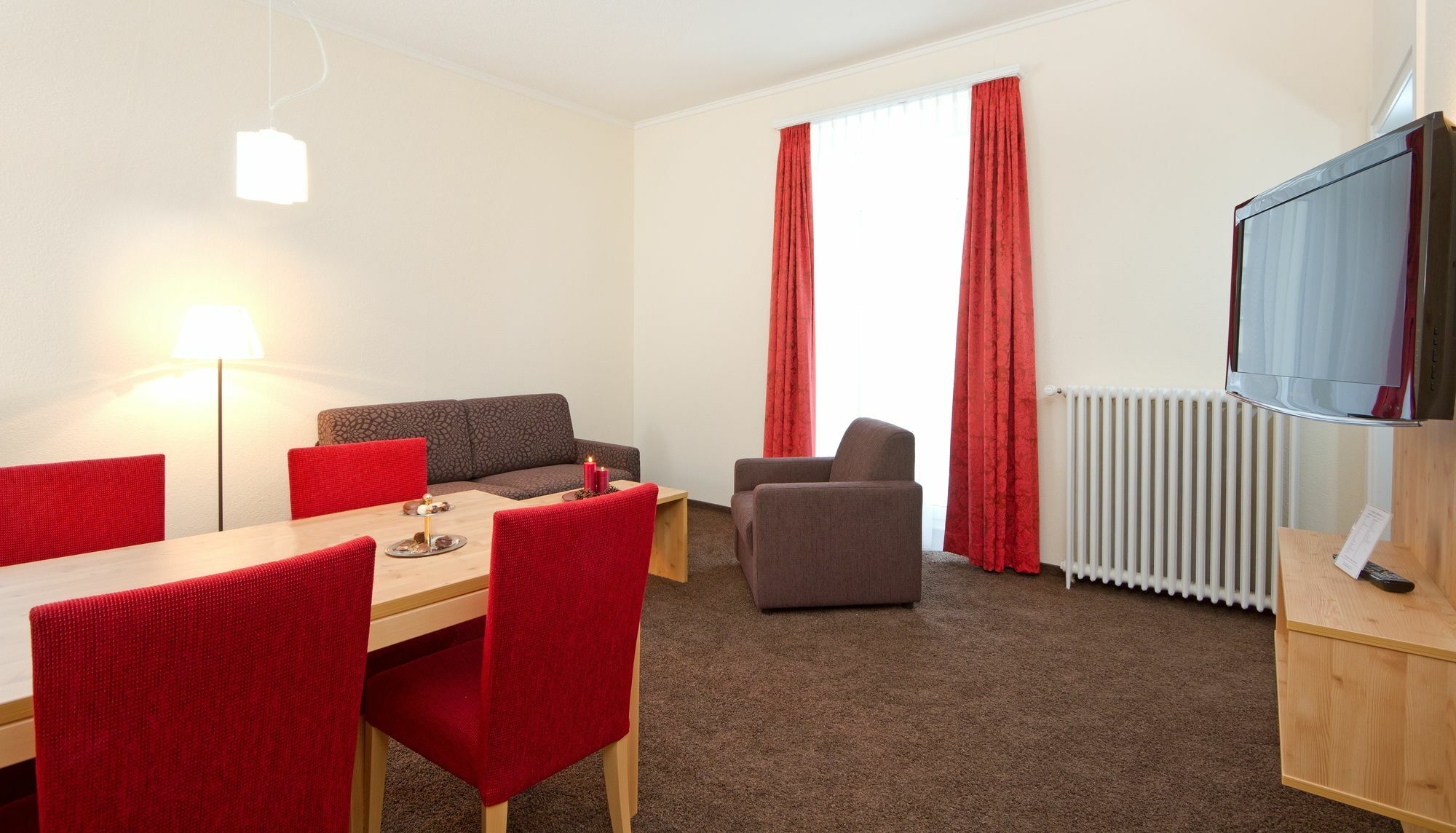 Central Apartments Давос Екстериор снимка
