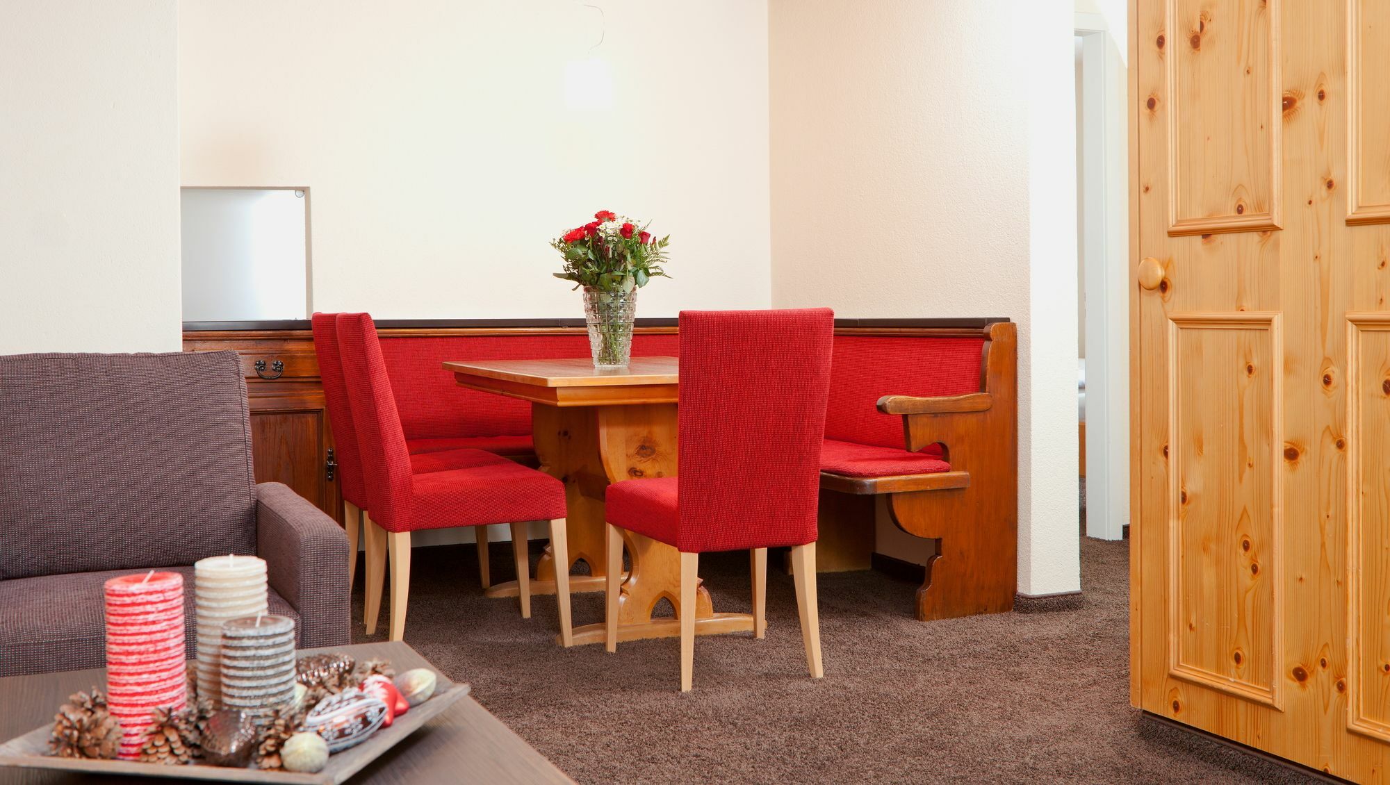 Central Apartments Давос Екстериор снимка
